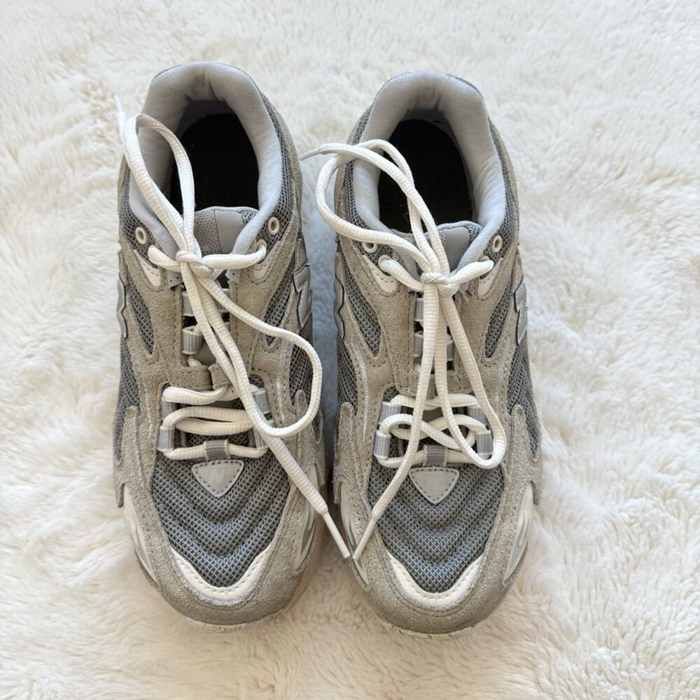 New Balance women sneakers size 6,5 US - Picture 3 of 7